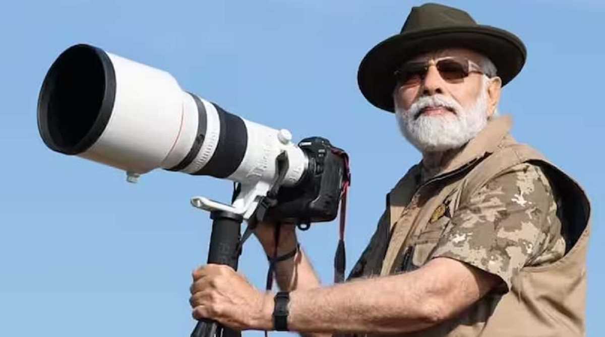 मोदी ने बीटीआर में की सफारी, ऑस्कर विजेता बोमन-बेली से बात